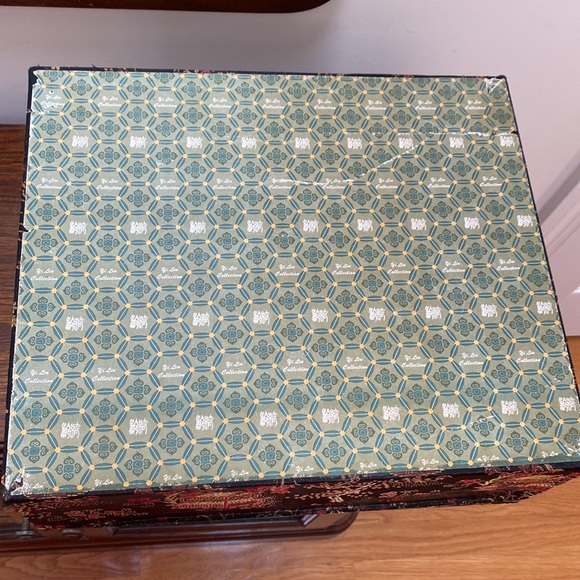 VTG Asian Silk Treasure Box by Yi Lin Arts & Treasures of China - Picture 8 of 8